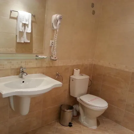 Venus Hotel 2*