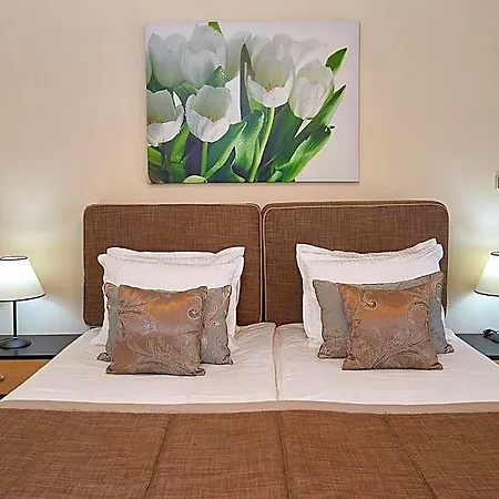 Venus Hotel 2*